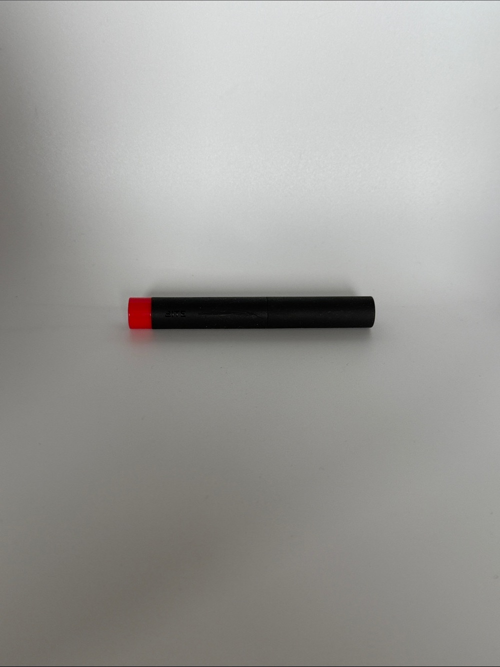Bite beauty matte crème lip crayon- blood orange